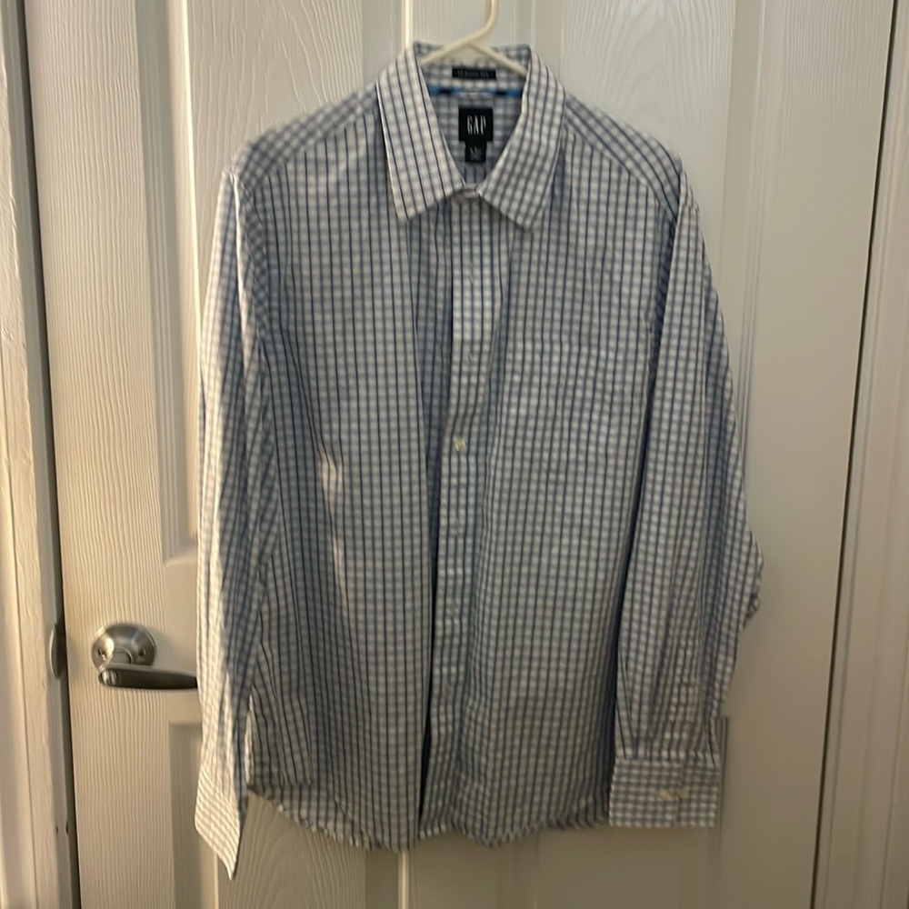 Gap Men’s Dress Shirt
